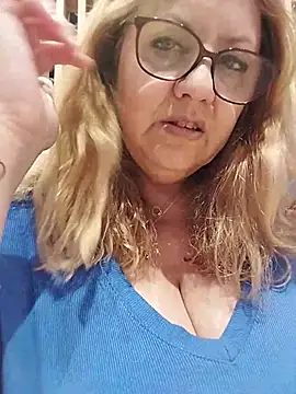 JennyInVegas - Cream on tits