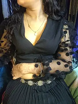 Mishti_doi - full nude in public