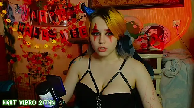 TrickyKitsune - 🍀 Spank tits x12