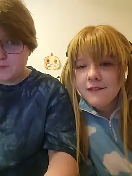 Wehavepussies_xoxo - play with each other's NAKED TITS