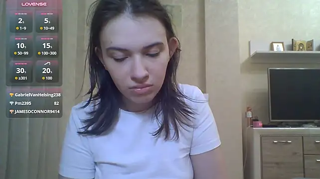 CeyaLier - 2 minutes of naked tits
