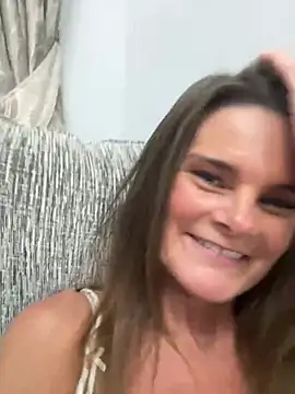Valentina_Rose-2163xoxo - Flash tits