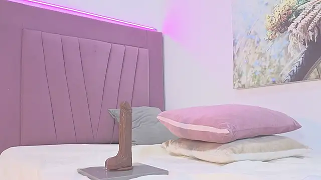 Liacox_ - spanking on my bum