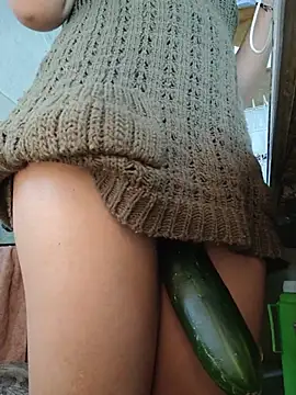 Florxxx9 - Show those tits 💦🤫