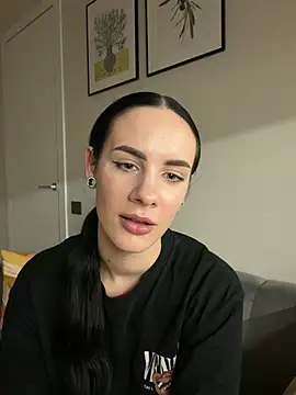 Laura_petr - Make me happy