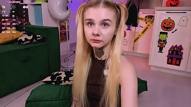 Britney_Lynch - doggy+ass spanking