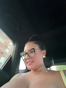 GabyMejiaa - Show pussy Uber