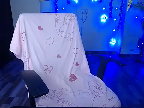 Jennyholic1 - now remove short