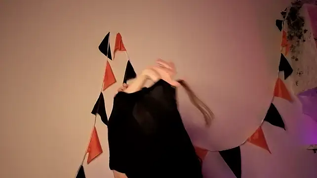HopeWiltsey - Play with my hair.