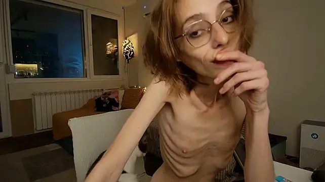 Amber_quell_here - fingering ass