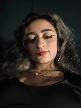 Lila_Desiree - Nipple clamps + blowjob