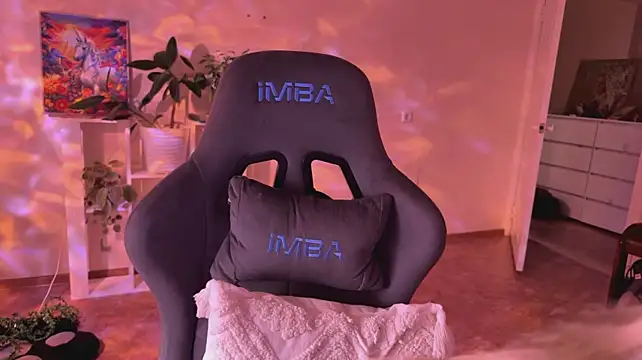 Alexa_purr - wear slutty bodysuit