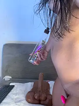 Lilybloom69 - Come and enjoy my ass
