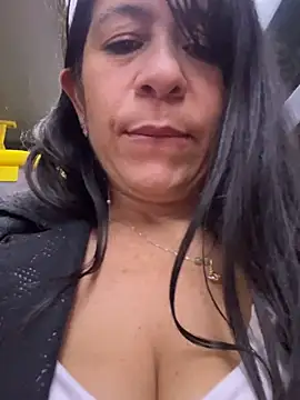 Dulce-miamilf - Naked, cum squirt in Store 🤫 is open