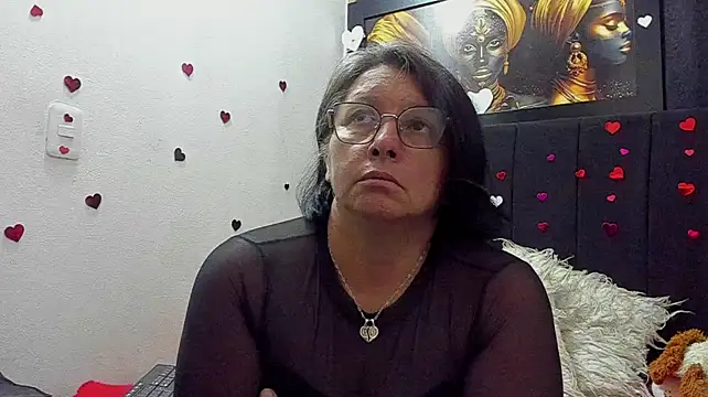 Evaaross_2345 - show tits with cream
