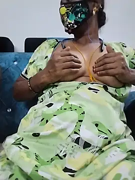 Tamilmythile - Boobs oil massage