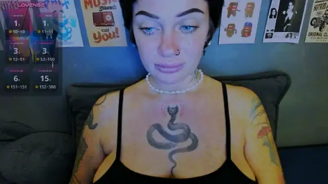 EllieOz - PUSSY PIERCING ( till 1th november)