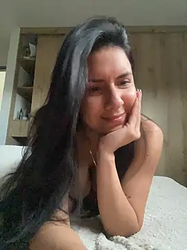 Annarhode - Get naked + oil ass