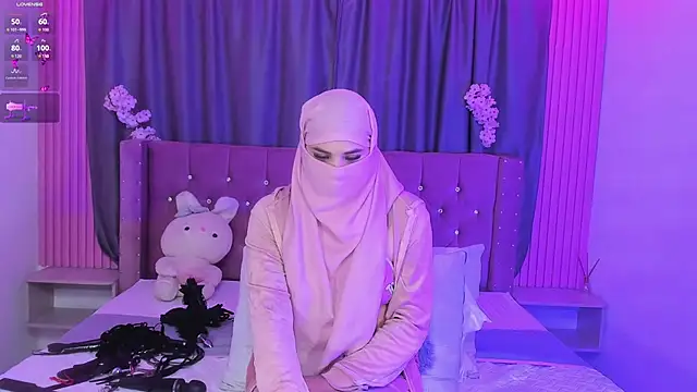 Nayla-Mouna - Blow job+spit dildo 😋😋
