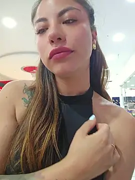 Karen_San_Miguel - Play nipples in public + hot video 🥵