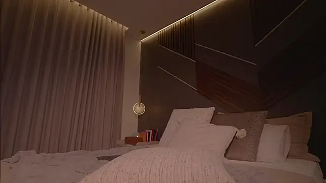 Evamorettii - ❤️Dildo Play❤️