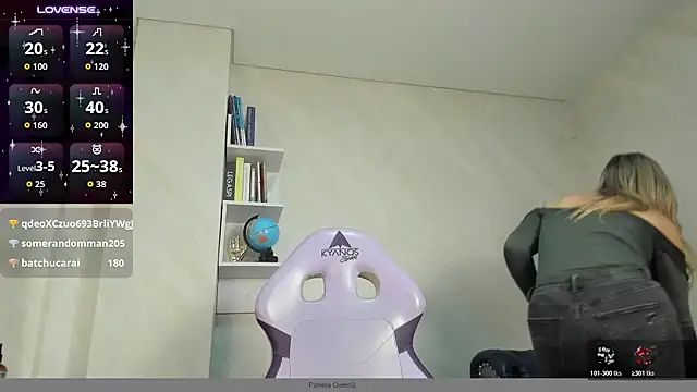 PamelaQenn2 - Show boobs