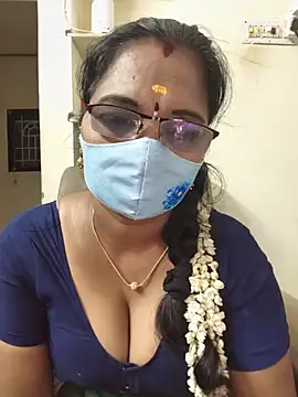 Tamilyazhini19