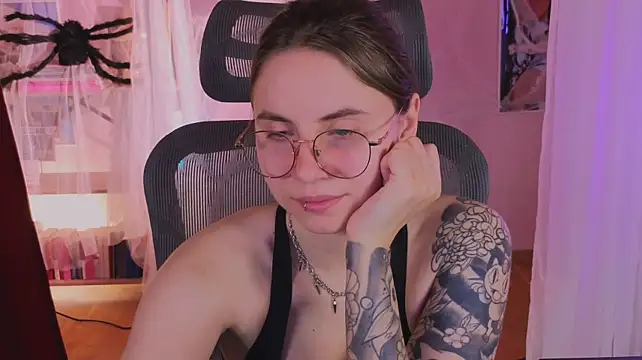 _AnnaStark_ - flash boobs