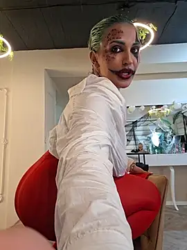 LaylaBlakes - Make Joker half naked 😈
