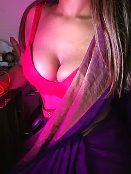 Meri-Bubu - Ass oiling show with hard 10x spank