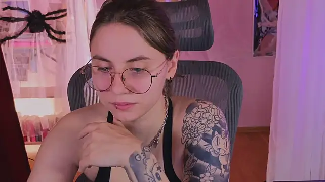 _AnnaStark_ - flash boobs