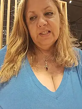 JennyInVegas - Cream on tits
