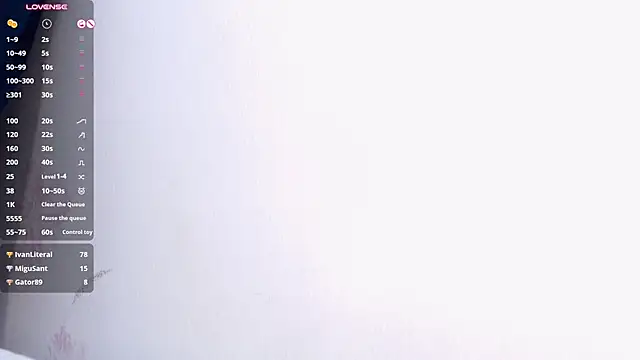 Aiuny_Queens - open pussy