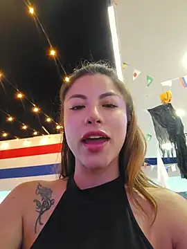 Karen_San_Miguel - Play nipples in public + hot video 🥵
