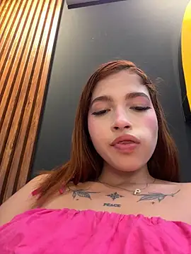 Sophie_valencia - DOMI INSIDE PUSSY IN PUBLIC+CUM+TOPLES