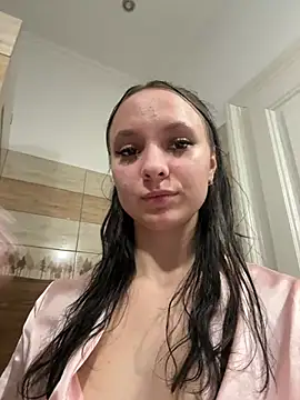Kittyylunaa - Melltartó le! / Top Off!