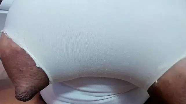 Zara_lopez - tweezers on the nipples