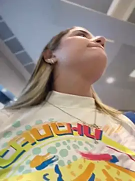 Missbella_ - Dildo no cuzinho 🤫💦