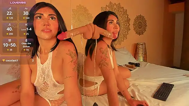 Zaira_Rogue - Oil on boobs