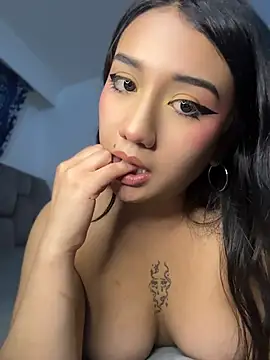 Nyxidoll - Oil and saliva show 💦