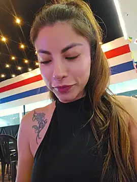 Karen_San_Miguel - Play nipples in public + hot video 🥵