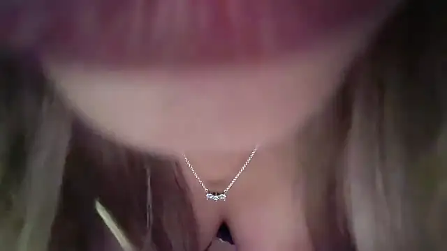 TheSelenaBlake - take my bottoms offf daddyy ;)