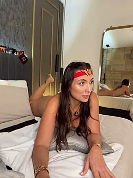 AnnaCastillo_ - Beautiful Wonder Woman