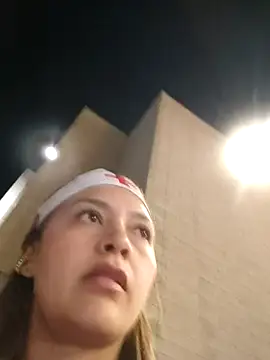 Alana_69 - Nurse showing tits in the mall❤️