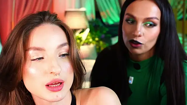 LunaNight - 💚Shego squeeze her boobies 💚