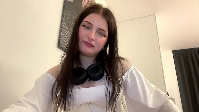Volume_sound - Change outfit <3