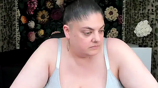 Exxxotic_Melons - Play with my huge juicy melons!!