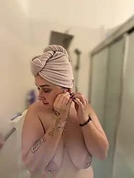 Alix_Valentine