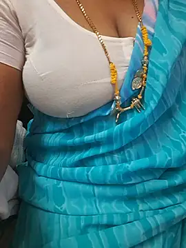 Tamil_Ammani - Boobs show😜😜😝🥰🔥🔥🔥