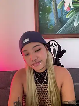 Scarlet_Thai - Oil pussy
